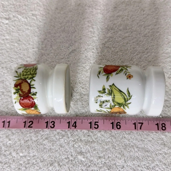 Vintage Spice Of Life 2X Egg Cups And Salt  Shaker - Picture 9 of 9